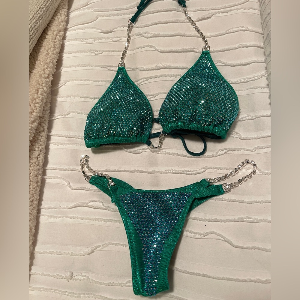 CJ Elite competition bikini